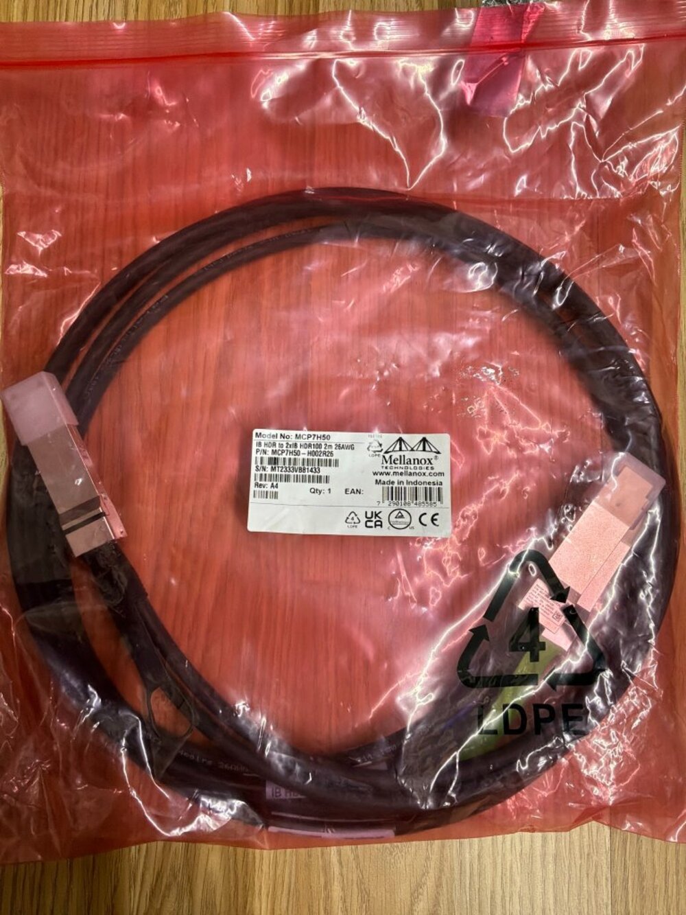 Mellanox MCP7H50 HDR100 InfiniBand Cable – 2m QSFP56 to Dual QSFP56, 26AWG